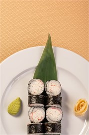 {{photo.Alt || photo.Description || 'Макси со снежным крабом роллы'}}