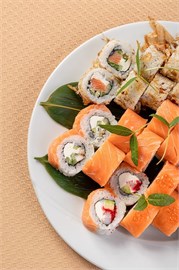 {{photo.Alt || photo.Description || 'Сет Сегодня Можно'}}