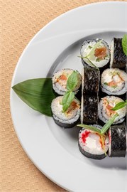 {{photo.Alt || photo.Description || 'Бизнес сет'}}